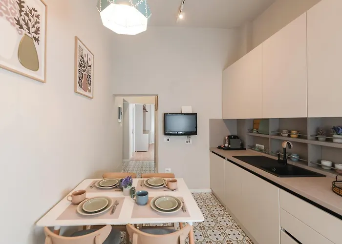 Apartmán Downtown Delux Shallvaret