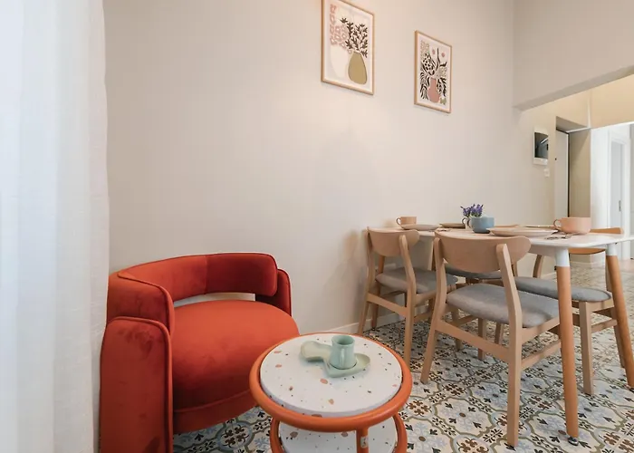 Apartment Downtown Delux Shallvaret *