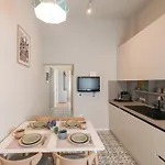 Apartmán Downtown Delux Shallvaret