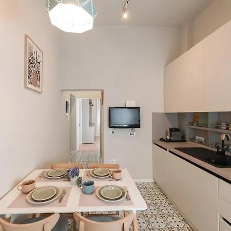 Apartment Downtown Delux Shallvaret