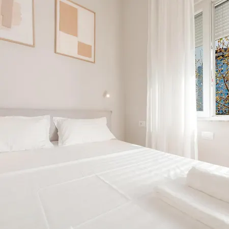 Apartmán Downtown Delux Shallvaret