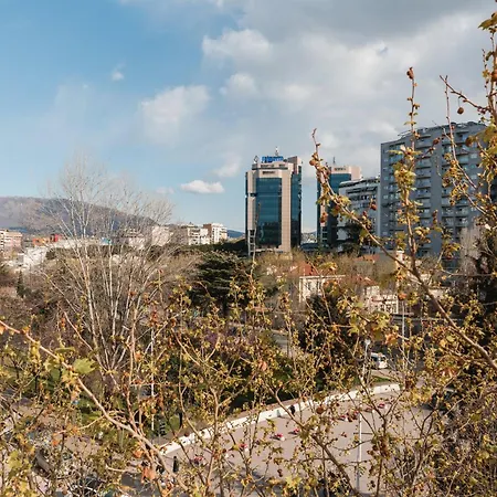 Apartmán Downtown Delux Shallvaret